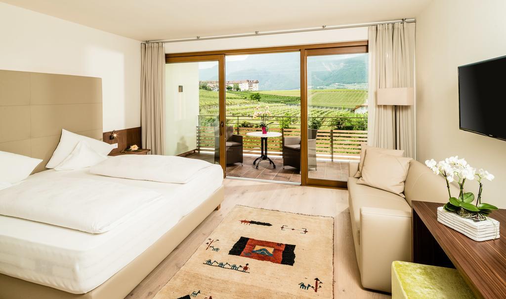 Hotel Girlanerhof Аппиано-Сулла-Страда-дель-Вино Номер фото