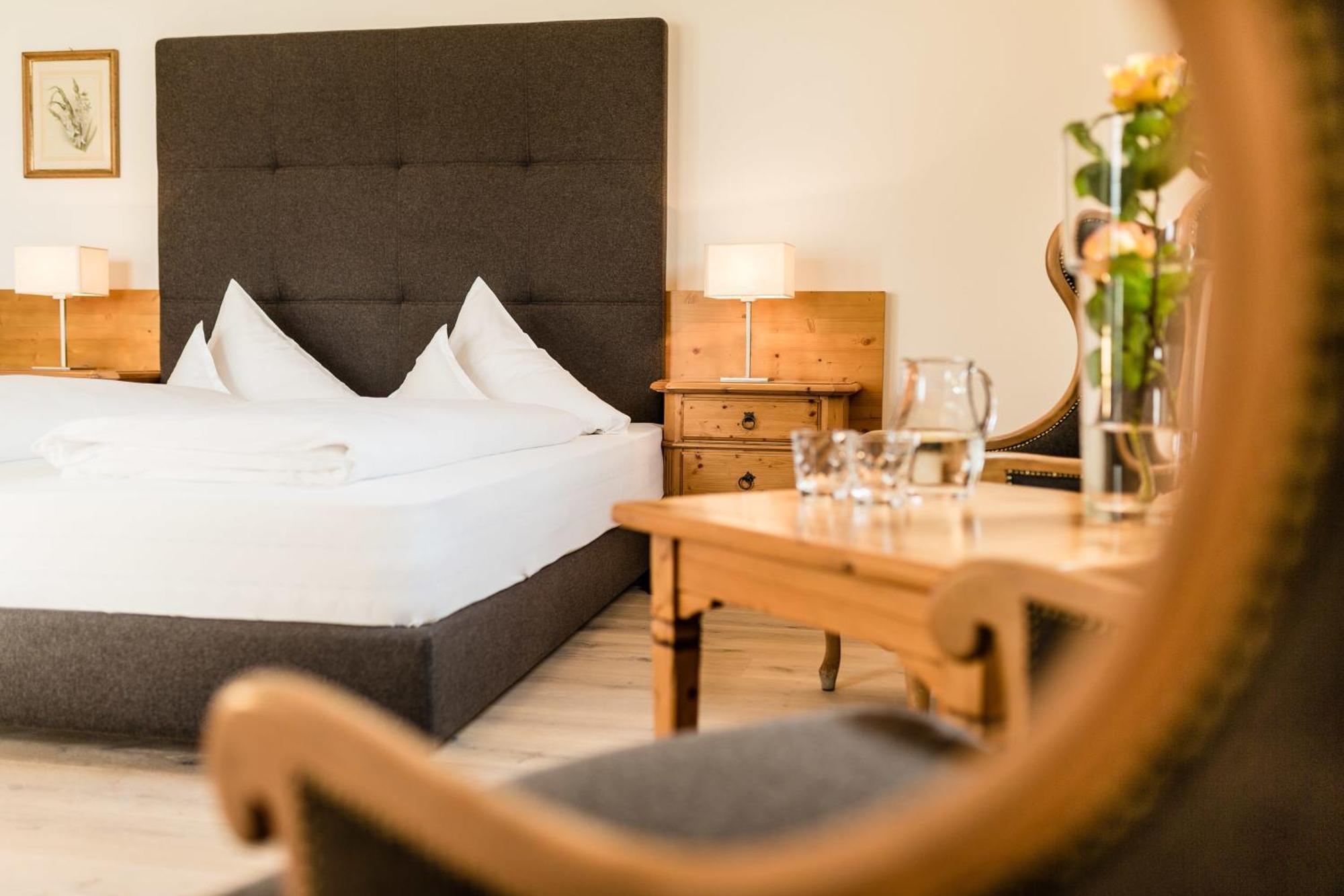 Hotel Girlanerhof Аппиано-Сулла-Страда-дель-Вино Номер фото