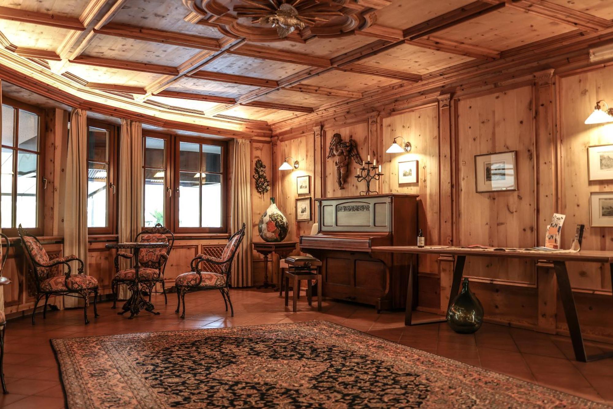 Hotel Girlanerhof Аппиано-Сулла-Страда-дель-Вино Экстерьер фото